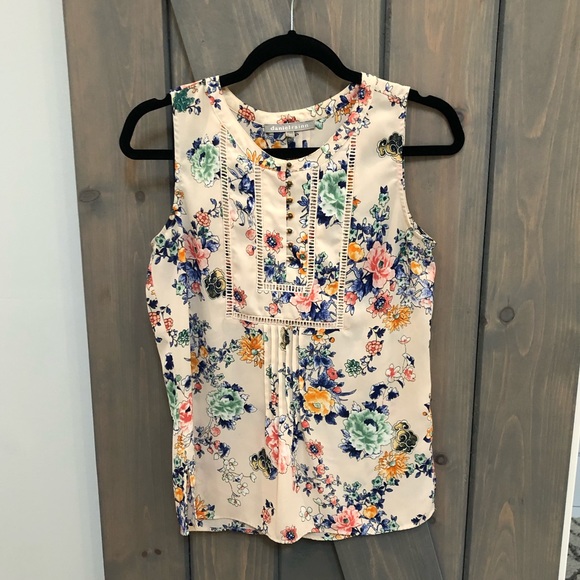 Daniel Rainn Tops - Daniel Rainn Floral Shirt